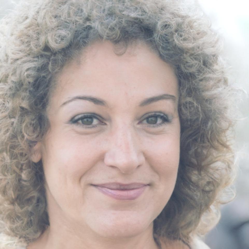 Зейнеп Демир — специалист по осознанности